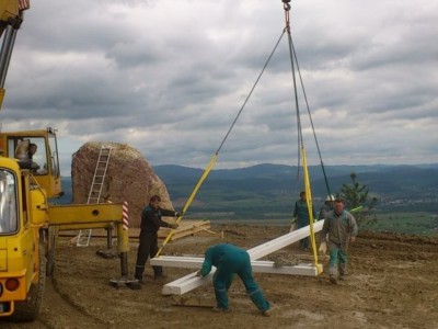 Stavba kríža na Butkove 2013