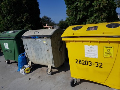 Nádoby na zmesový odpad, sklo a plasty, Tunežice