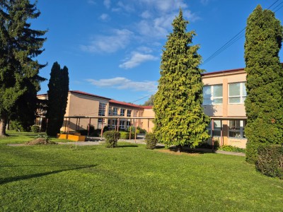 Rekonštrukcia pergoly v Základnej škole Ladce 2025